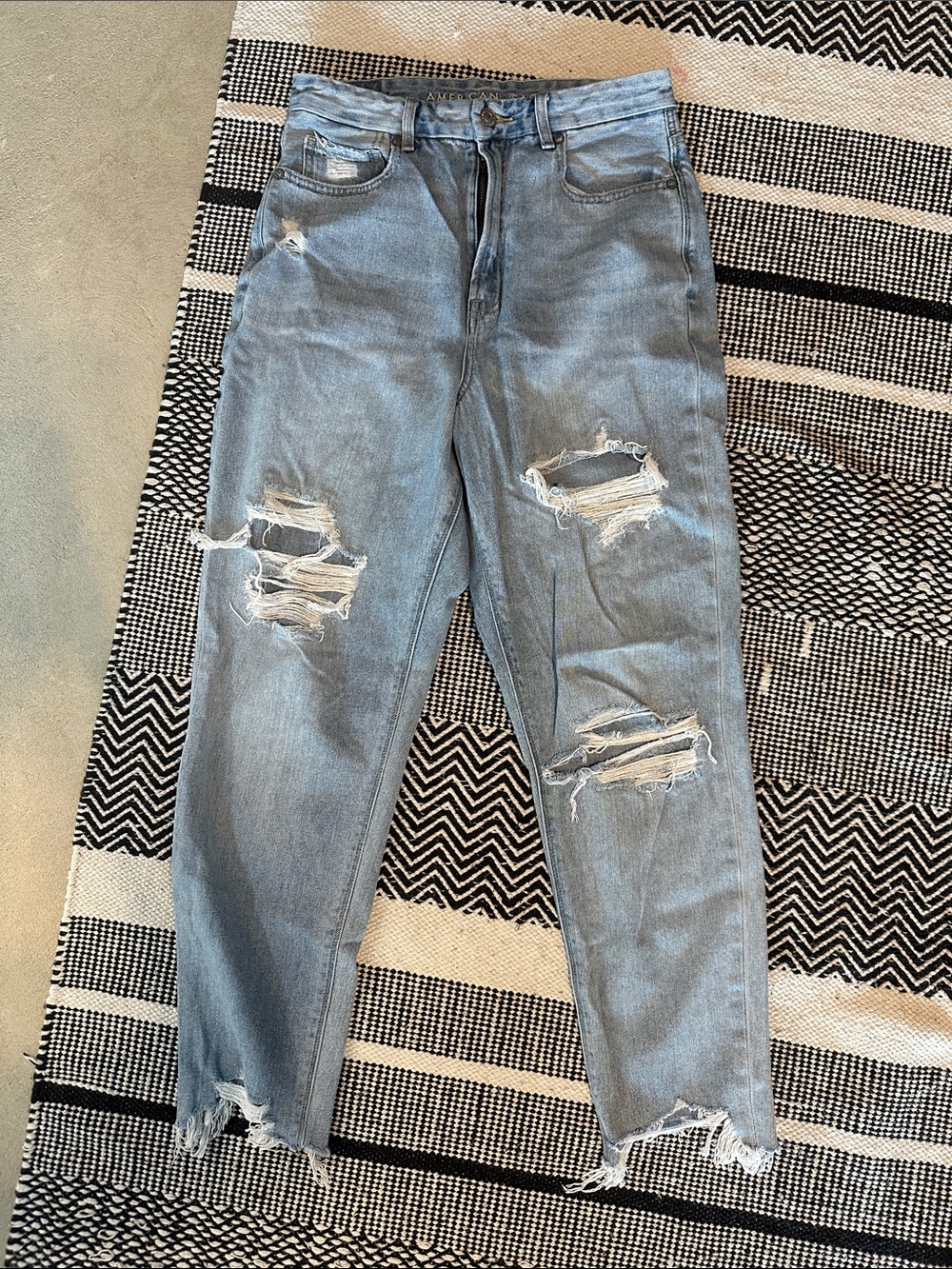 American Eagle Curvy Mom Jean - Light Blue Distressed